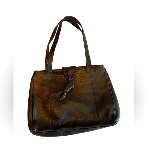 Jones New York Handbags - Jones New‎ York Black Leather Bag - Minimalist Classic Elegance with Bow Detail